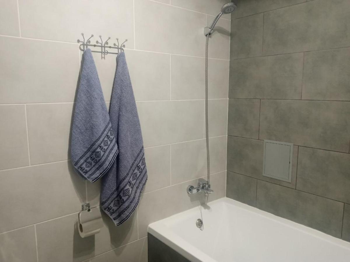 Apartment Edelweiss Oezjhorod Buitenkant foto