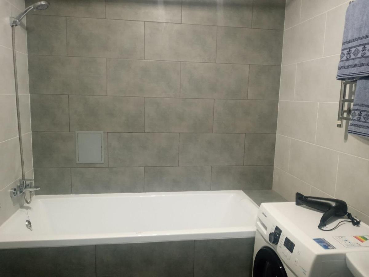 Apartment Edelweiss Oezjhorod Buitenkant foto